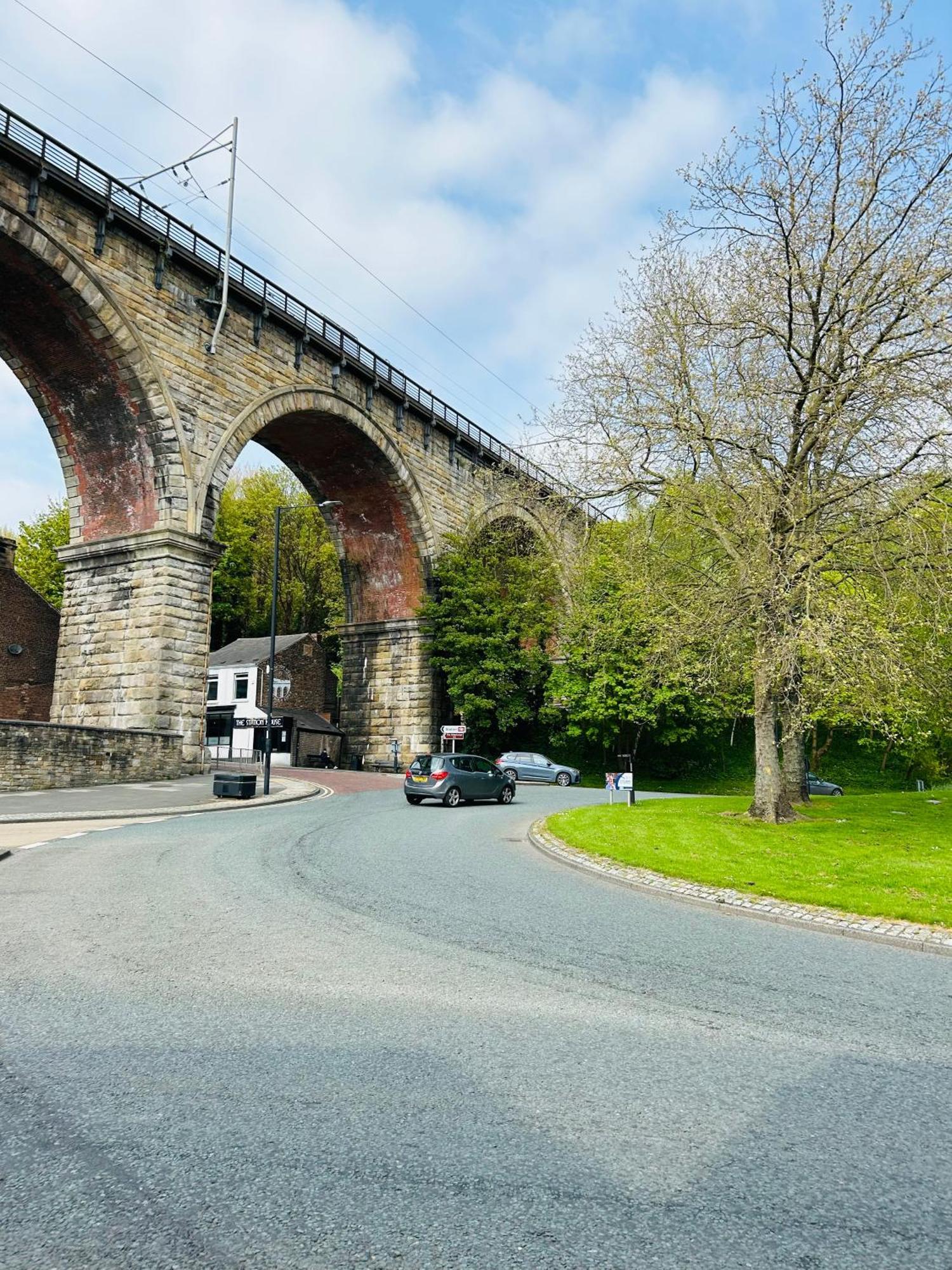 Отель Saint Leonard'S Durham City Экстерьер фото