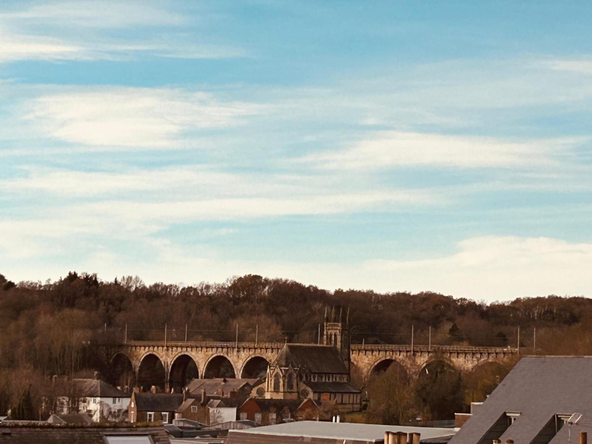Отель Saint Leonard'S Durham City Экстерьер фото